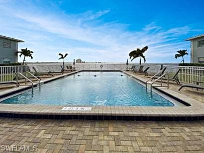 3334 N Key DR 8-18