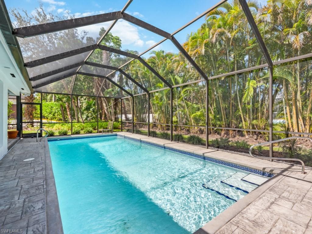 1131 Crayton RD-20