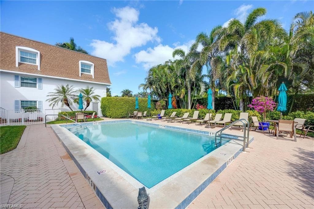 1222 Gordon DR 15-21