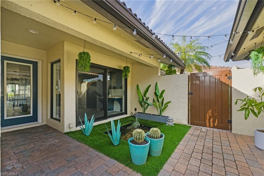 646 Augusta BLVD-6