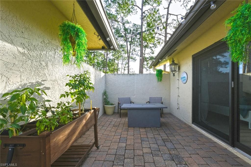 646 Augusta BLVD-5
