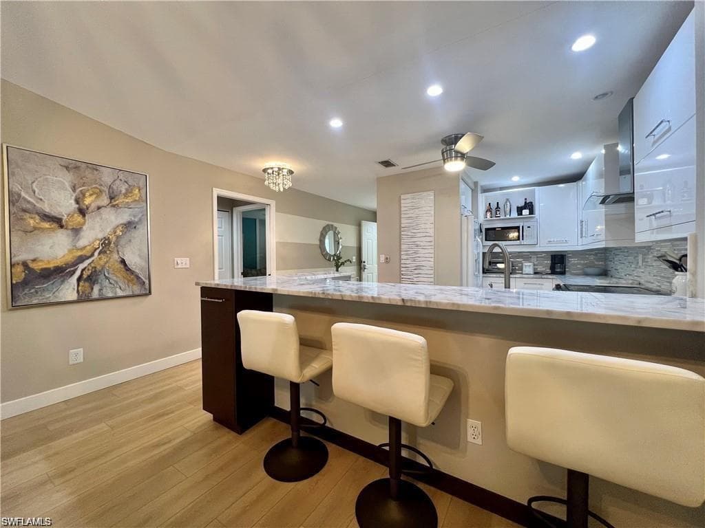 1120 Sarah Jean CIR B205-17
