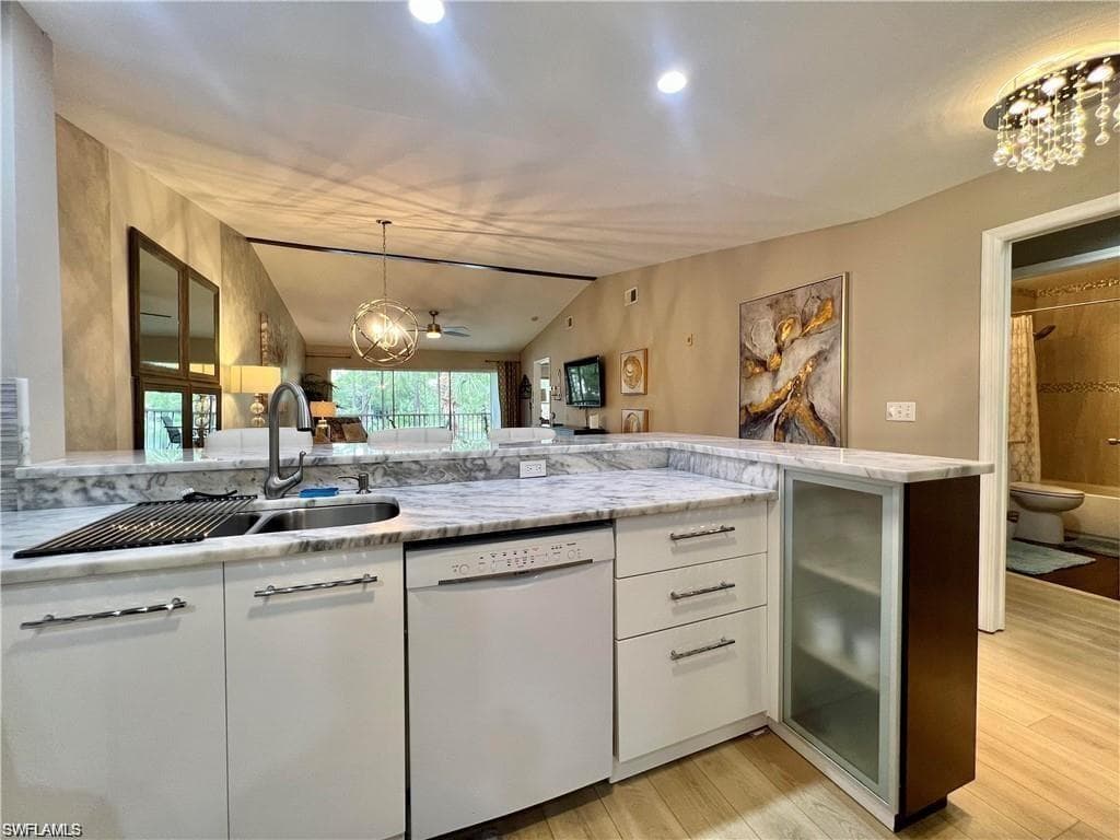 1120 Sarah Jean CIR B205-12