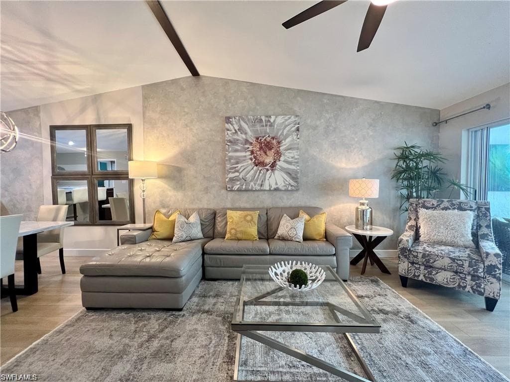 1120 Sarah Jean CIR B205-4