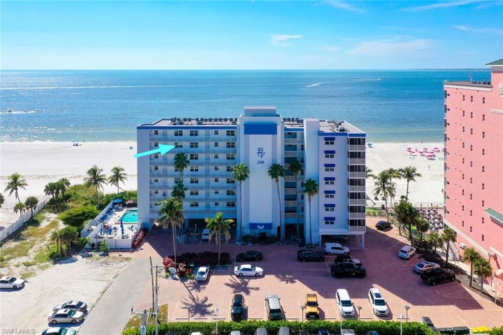 250 Estero BLVD 602-43
