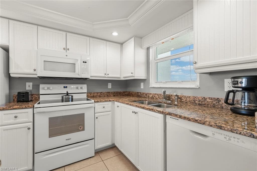 250 Estero BLVD 602-19