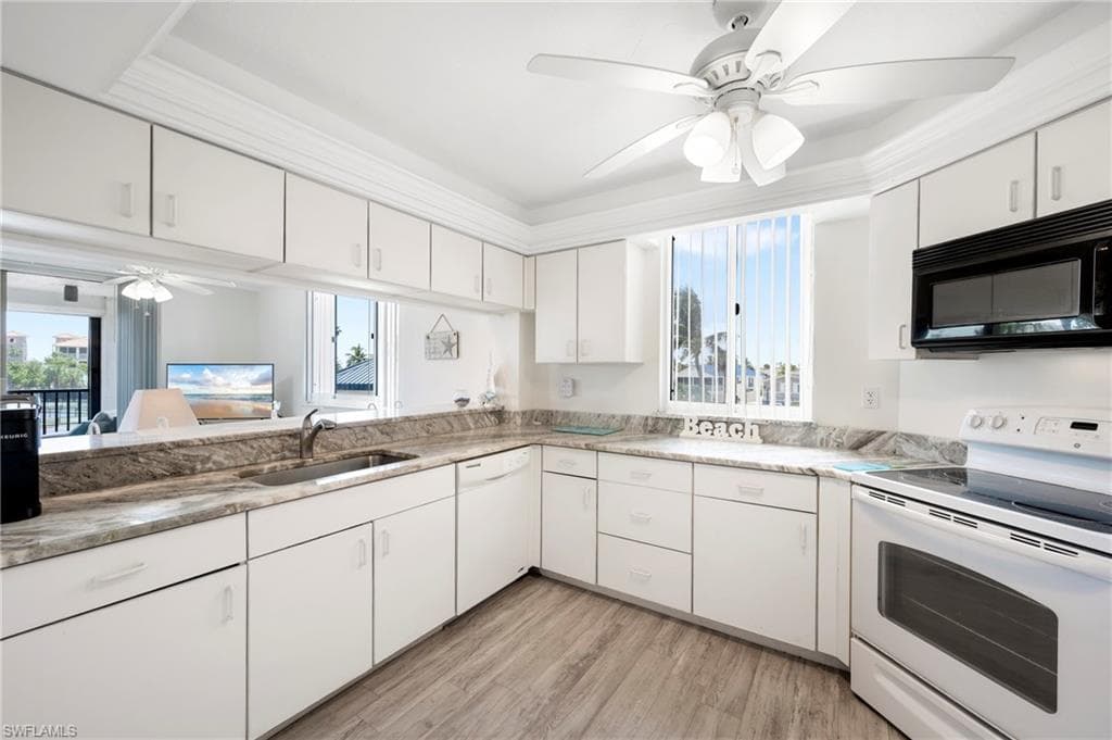 4745 Estero BLVD 104-4