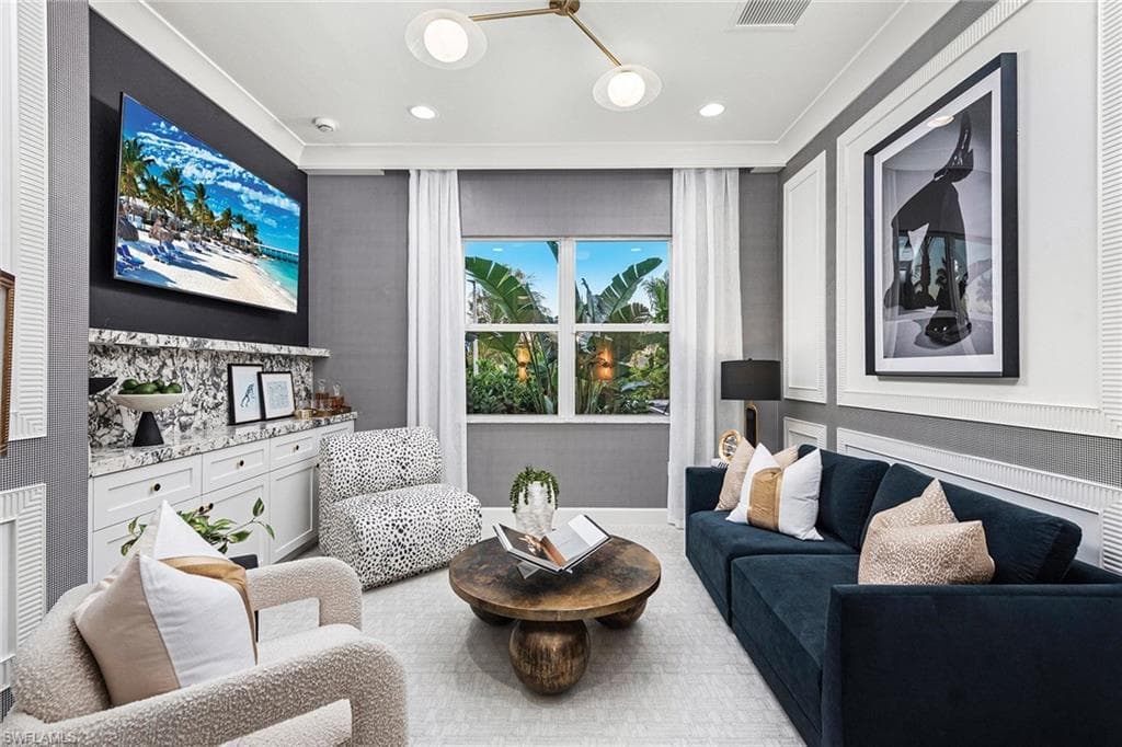 2550 Kingfisher DR-8