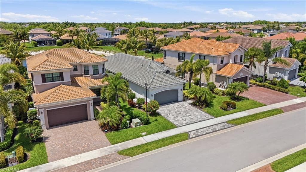 4475 Crimson AVE-38