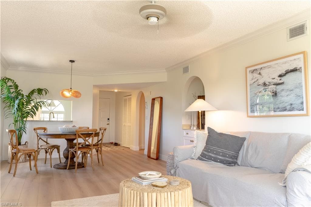 265 Deerwood CIR 10-2