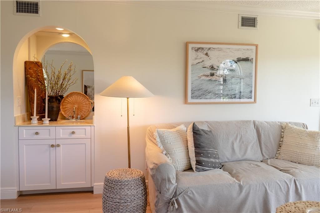 265 Deerwood CIR 10-13