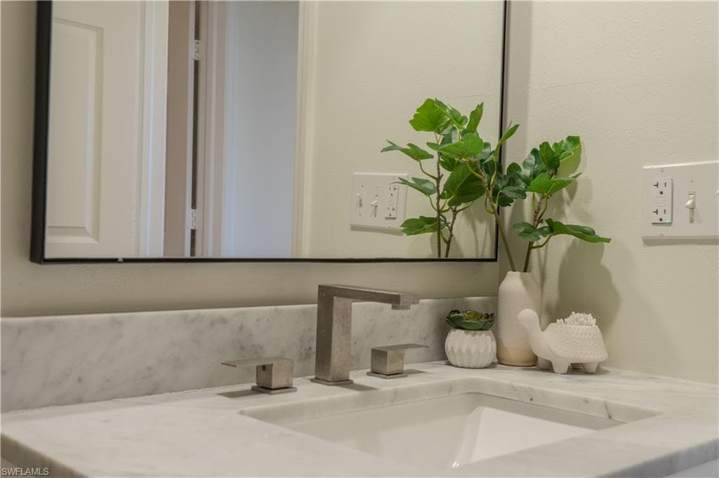 265 Deerwood CIR 10-26
