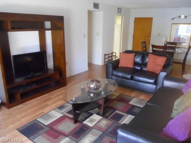 1849 Maravilla AVE D4-7