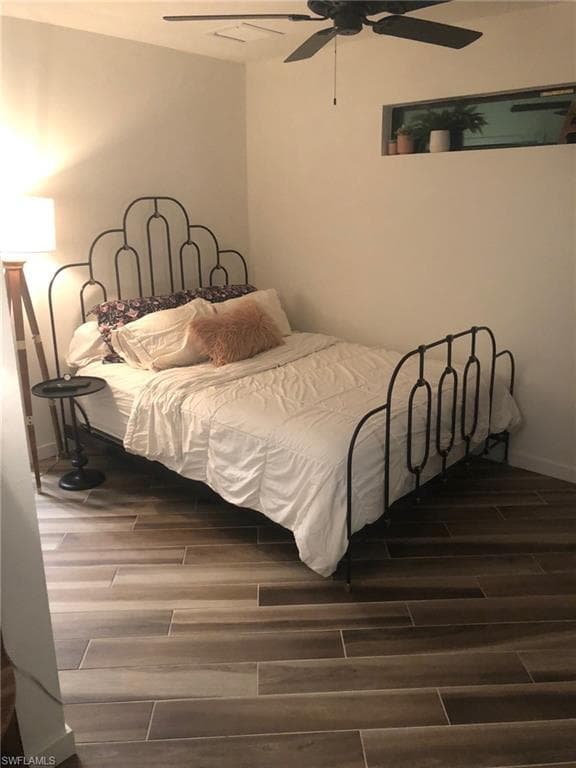 1386 Rosemary LN-23