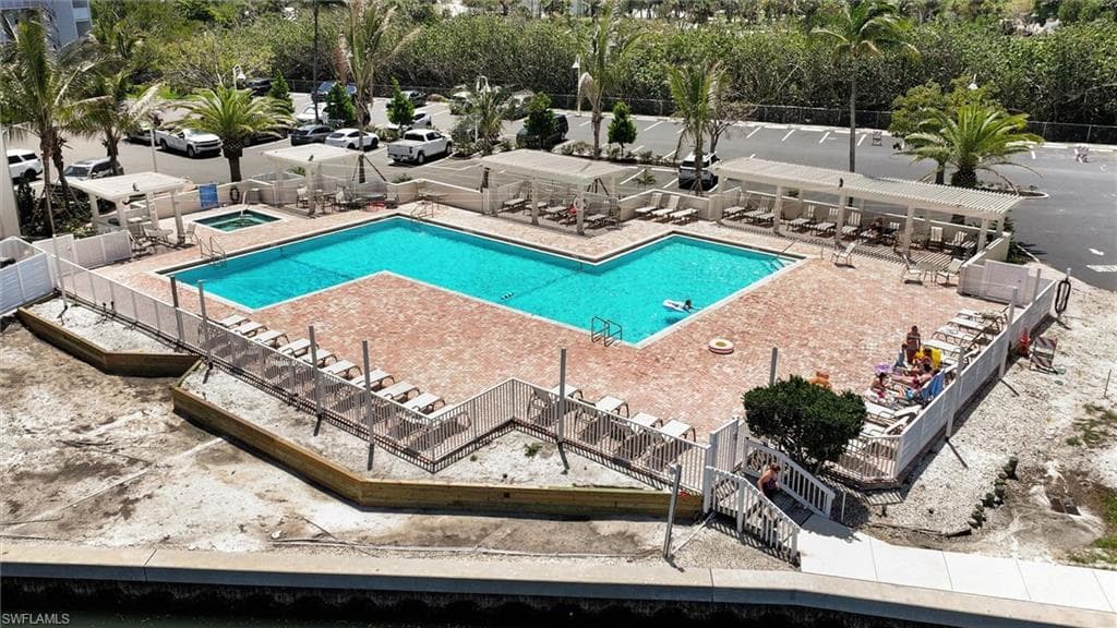 5323 Bayside Villas 24-43