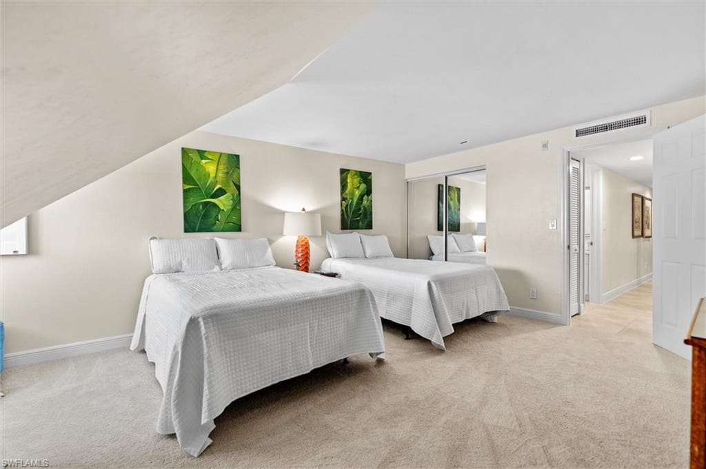 5323 Bayside Villas 24-31