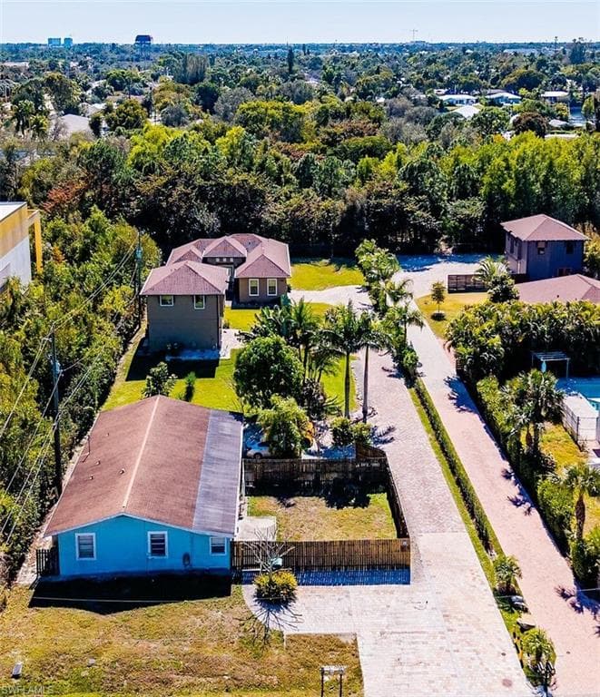 1400 Rosemary LN-5