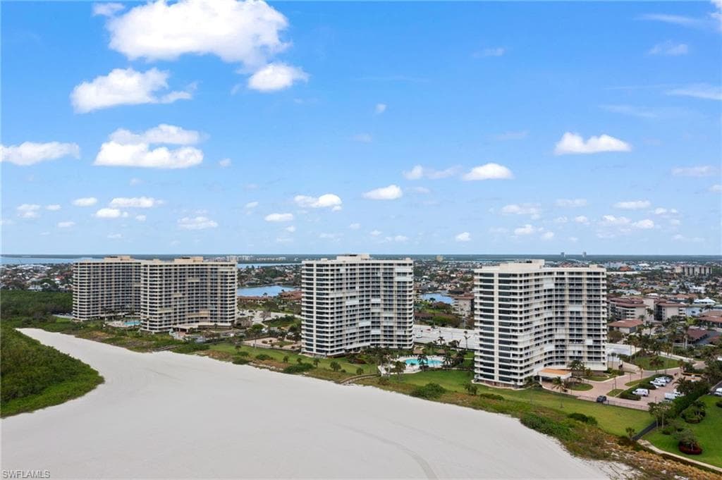 320 Seaview CT 2009-4