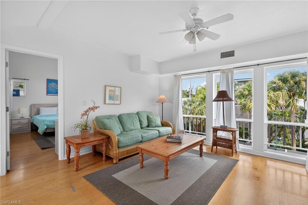 11508 Wightman LN-22