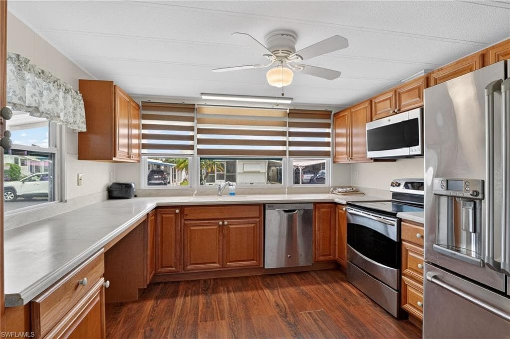 77 Enchanting BLVD E77-1