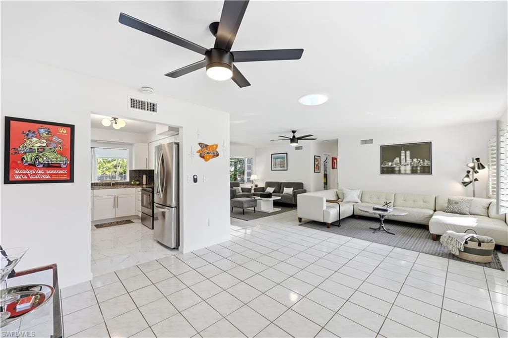 1147 Shady Rest LN-12