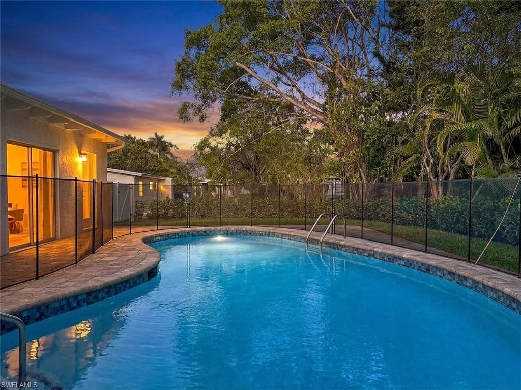 1147 Shady Rest LN-34