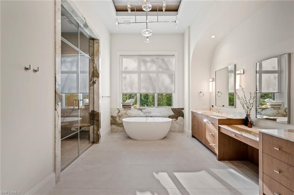 444 Orchid DR-29