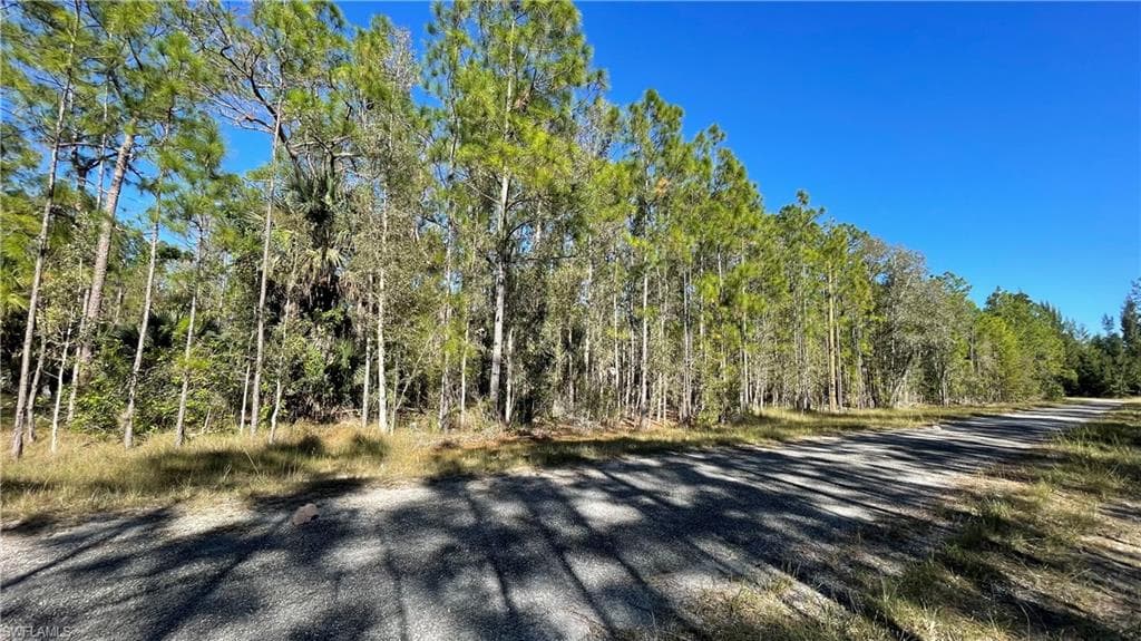 308 Rosanna AVE-12