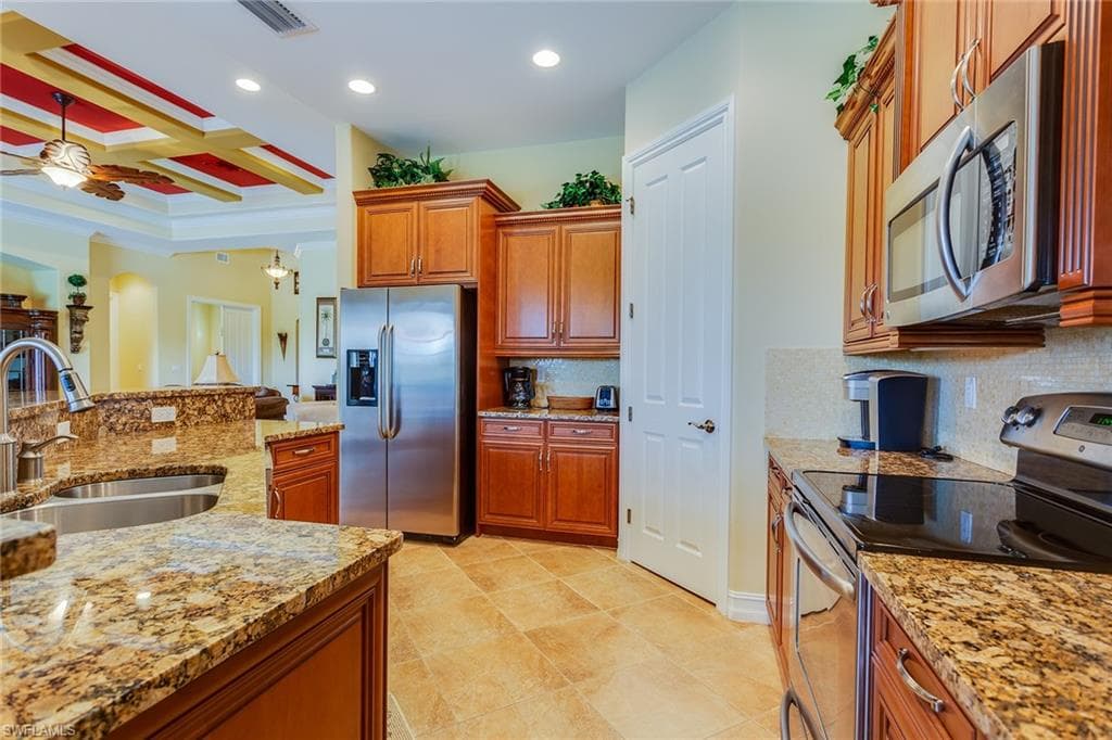 7771 Cottesmore DR-10