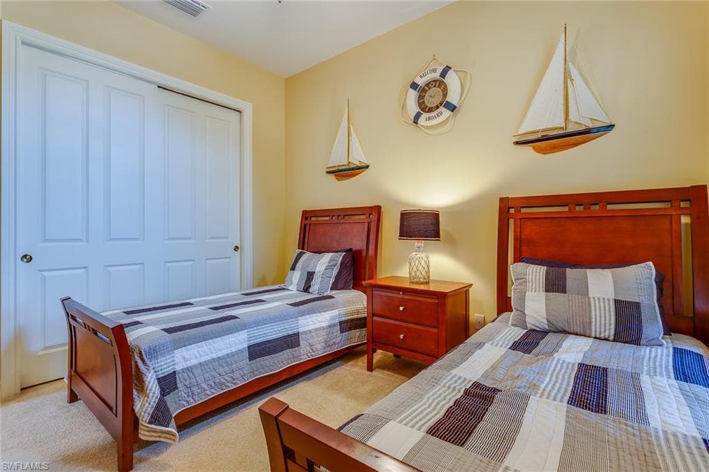 7771 Cottesmore DR-29