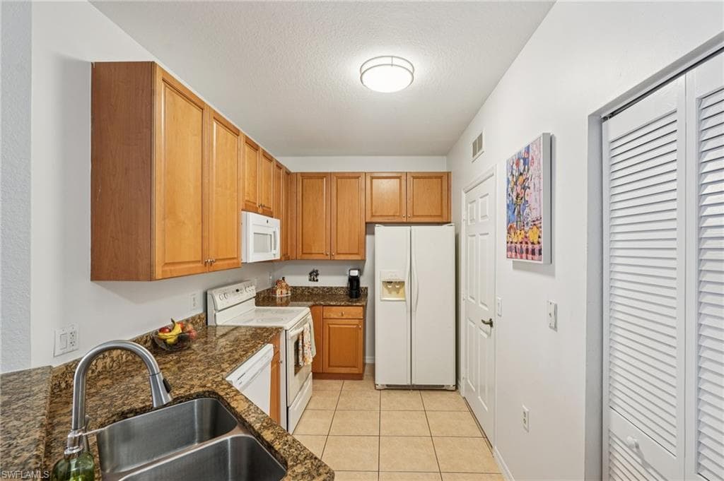 1825 Concordia Lake CIR 1508-12