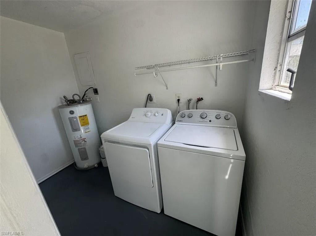 1195 Alhambra CIR-23