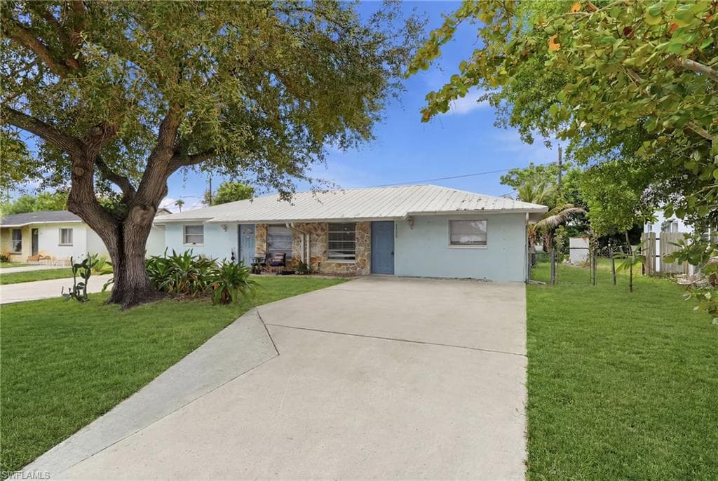 1195 Alhambra CIR-16