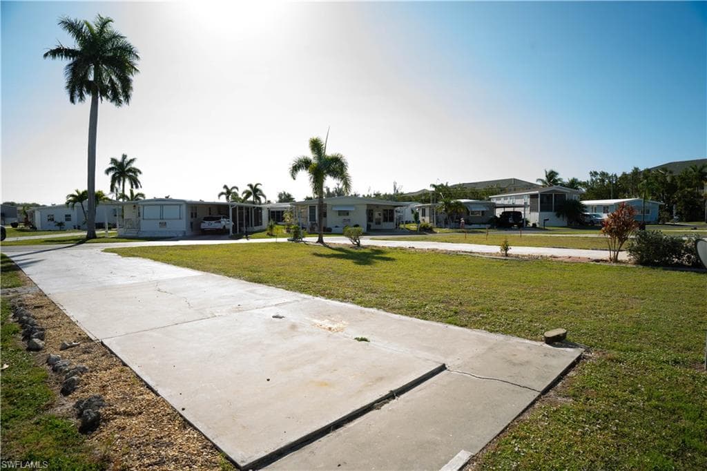 353 Mattie AVE-2