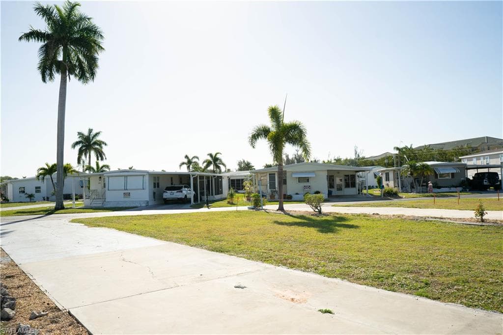 353 Mattie AVE-1