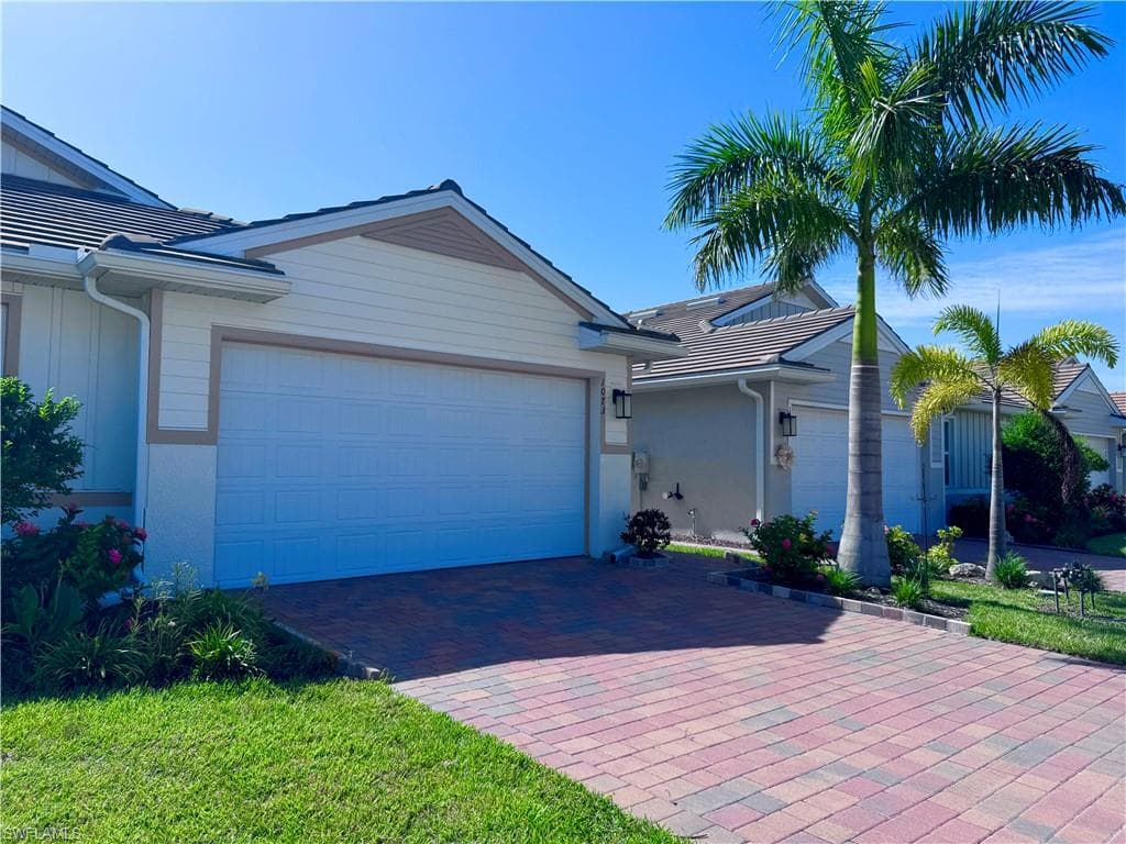 1073 Tranquil Brook DR-1