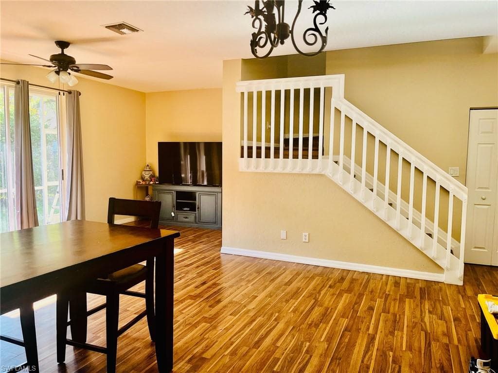 9620 Roundstone CIR-11