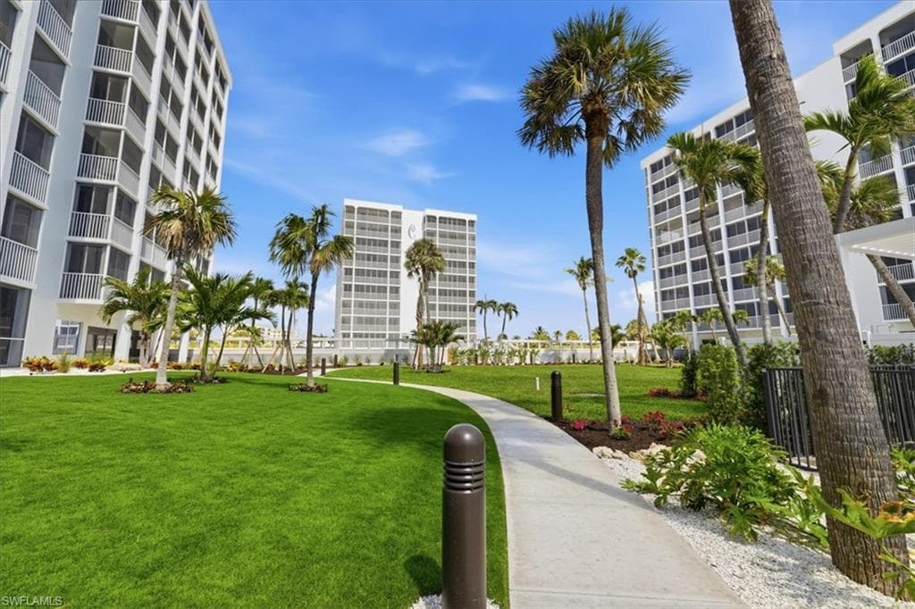 7148 Estero BLVD 423-21