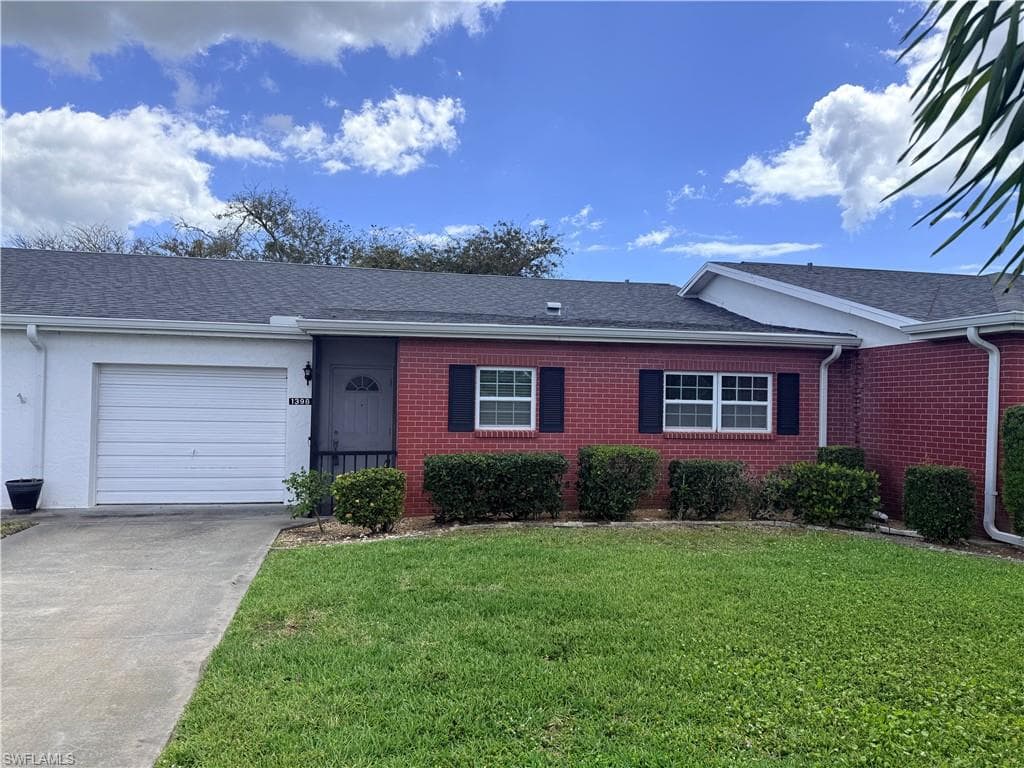 1398 Myerlee Country Club BLVD-1