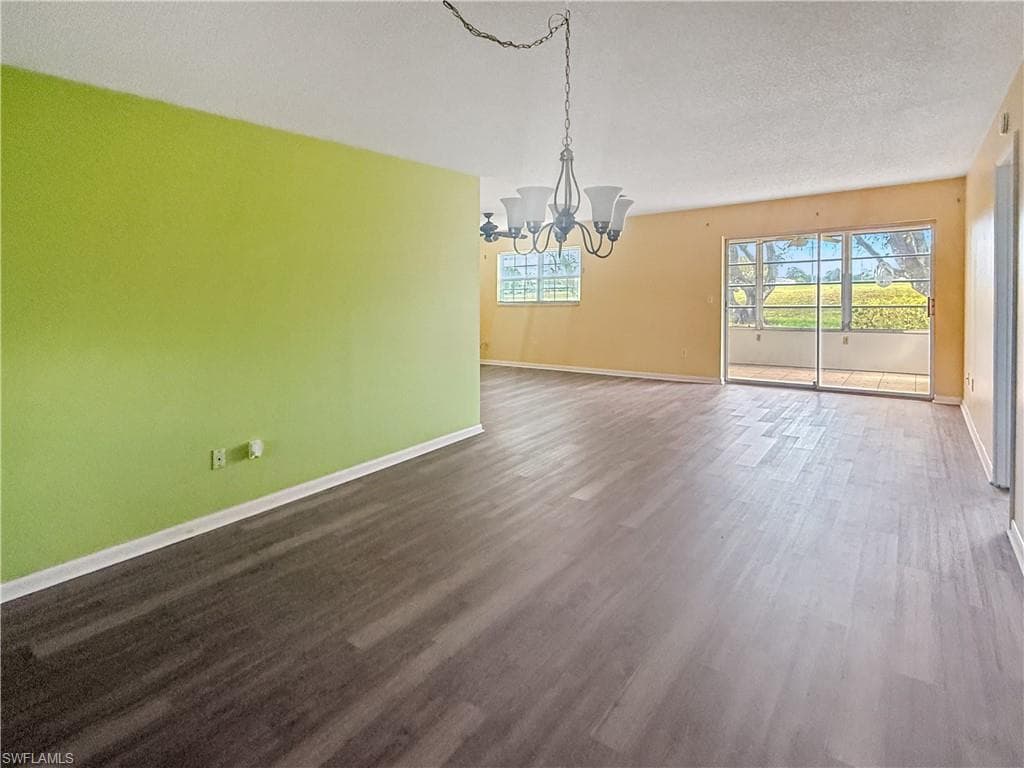 1398 Myerlee Country Club BLVD-9