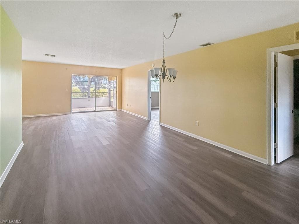 1398 Myerlee Country Club BLVD-10
