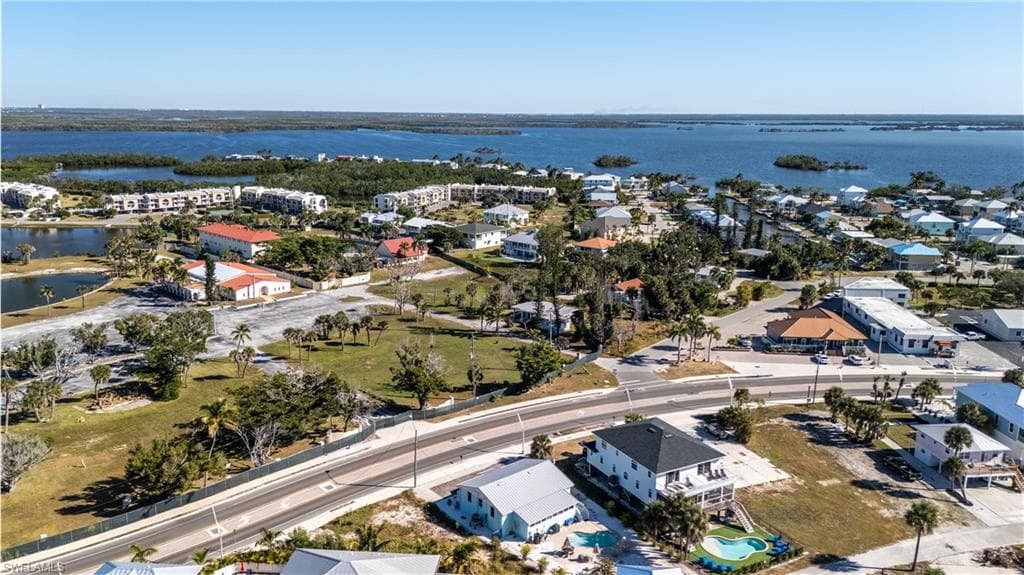 6030 Estero BLVD-32