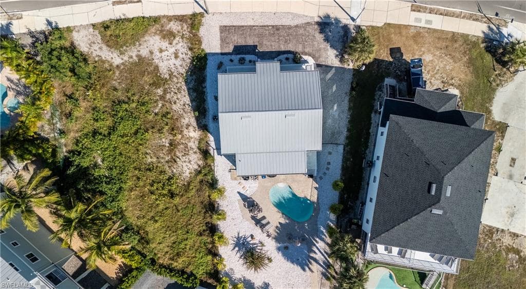 6030 Estero BLVD-33