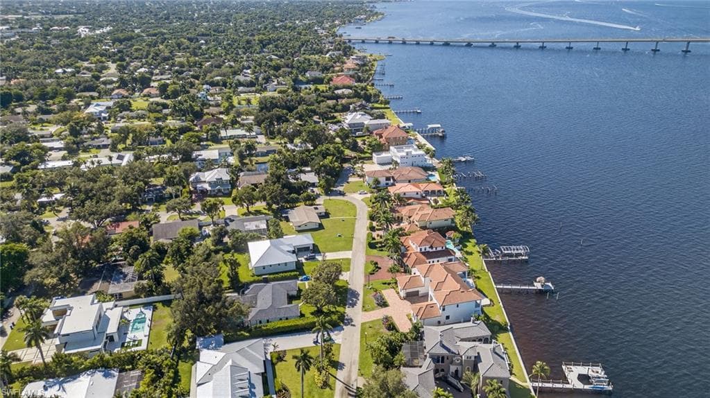 3965 W Riverside DR-25