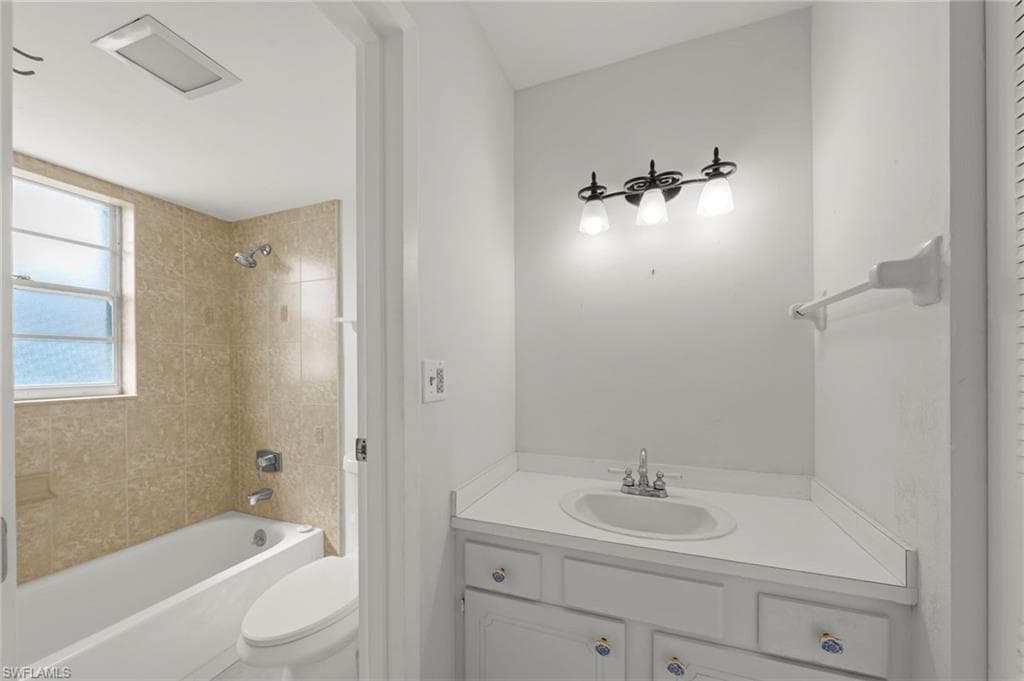 3045 Estero BLVD 7D-33