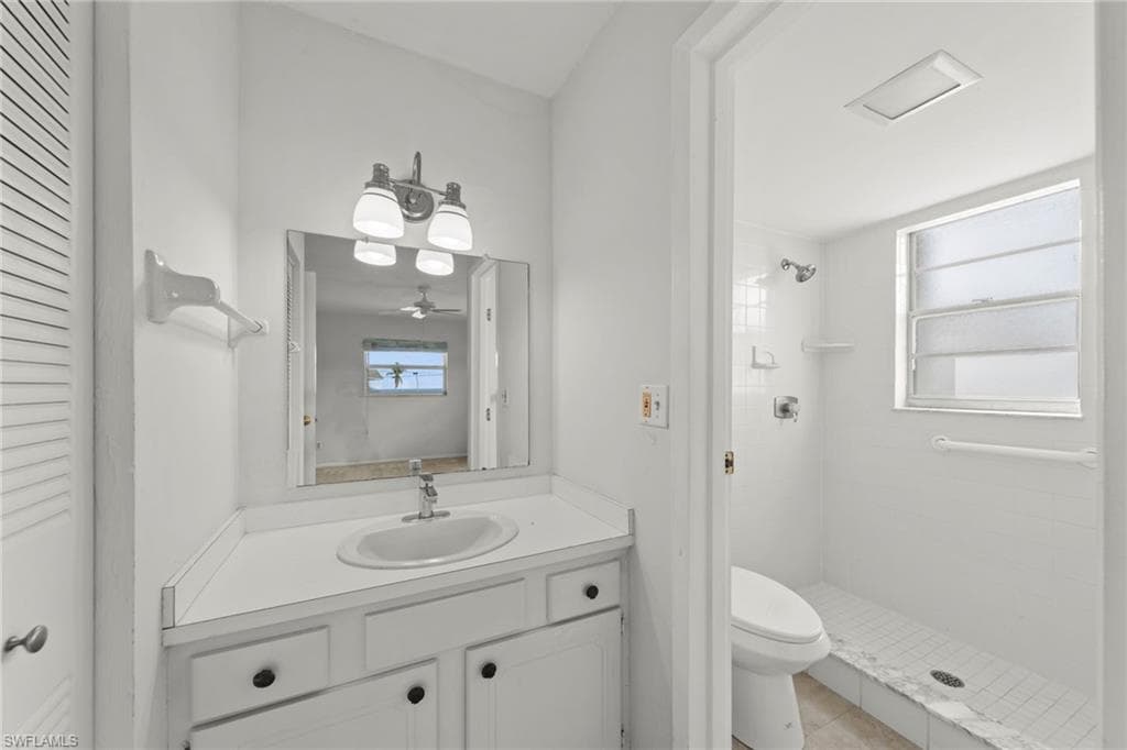 3045 Estero BLVD 7D-28