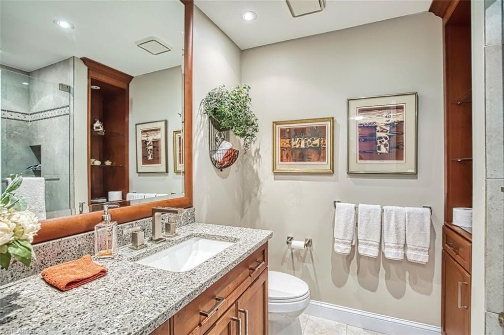 246 Christofer CT-19