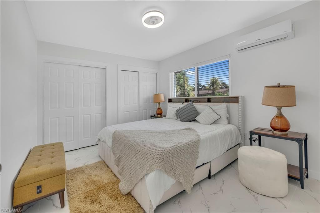 2566-2578 Jackson ST W-22
