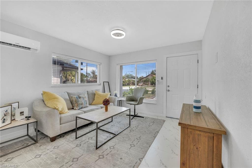 2566-2578 Jackson ST W-10