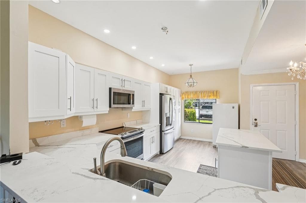 7340 Coventry CT 809-7